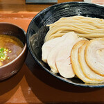 麺や而今 - 特製つけ麺(味玉トッピング)