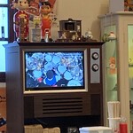 Tachigui Soba Udon Re Toro - ブラウン管のテレビ