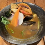 Supu Kare Kifuku - シーフードと鎌倉野菜10種