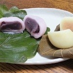 しもつけ彩風菓　松屋 - 切ってみたら餡は３種類でした