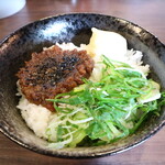 ラーメン若松 - 肉飯です☆　2022-1202訪問