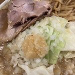 麺場 力皇 - 具材＋ニンニク