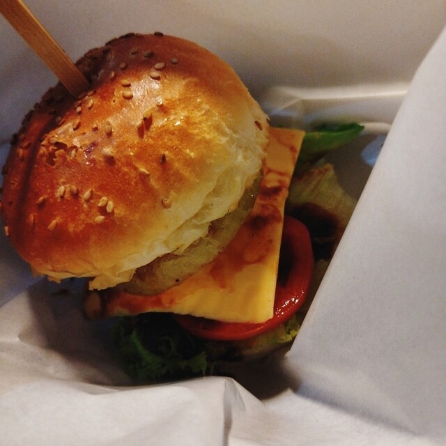 閉店】バーガー&バル pincho! （ピンチョ） - 古川橋