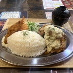 キッチン あずま - 友人が頼んだ…チキン南蛮・デラックス