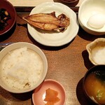 Ootoya - あじ炭火焼きの朝定食・６００円