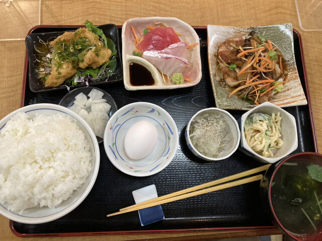 たまごや 本店>