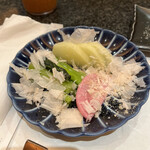 とんかつ マンジェ - お漬物盛り合わせ