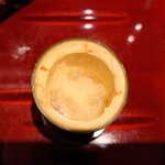 銀座 しのはら - （雪囲いの下）（六角の黄瀬戸）鮟肝を炊いたもの海鼠のみぞれ酢