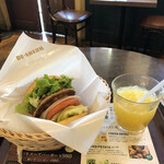 FRESHNESS BURGER - 