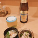 沖縄料理・島酒場 がらくた - お通し/プレミアムモルツ中瓶