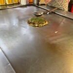 Fukunaga Okonomiyaki Ten - 調理中2