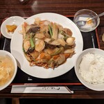 華閩 - 五目あんかけかた焼きそば¥850-