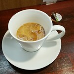 キッチン ブルー グローブ - ミルクを入れてみました