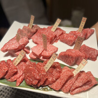焼肉専科 肉の切り方 日本橋本店 - 
