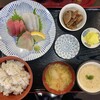 まる信 食堂