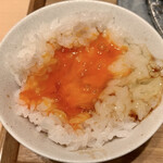 覚王山とんかつ わだ福 - 卵かけご飯　　（濃い黄色の黄身）