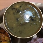 NEPALI CUISINE HUNGRY EYE Dine & Bar - グンドゥルック（発酵野菜）入りのダル（豆）スープ