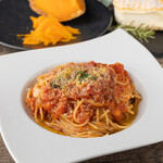 mozzarella tomato sauce pasta