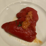 コム・ア・ラ・メゾン - バスク風白身魚の赤ピーマン詰めトマトソース2,420円