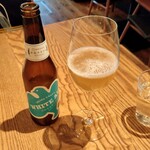 sio - 気になっていたクラフトビールとうとうオーダーしました嬉しい(*˘︶˘*).｡.:*♡念願叶えた感じ♪ホワイトエールかペールエールのチョイスでホワイトを。結果好みの味わいとても美味しかったです