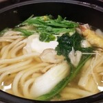 Ampuku - 鍋焼きうどん。