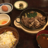 ざくろ 銀座店 - A3等級すき焼きセット