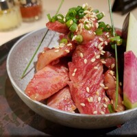 牛刺しと焼肉 仔虎 クリスロード店 - 肉！120グラム