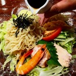 Chuugokuryouri Kappa Ensai Kan - 冷麺(秘伝醤油)1100円