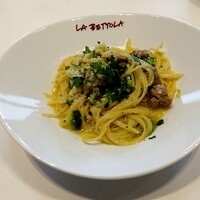 ラ・ベットラ・ダ・オチアイ ナゴヤ - パスタ　自家製ソーセージとブロッコリーのアーリオオーリオ　スパゲッティ