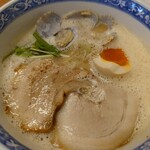 脳天飯店 - 料理写真:魚介鶏白湯♪