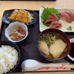 源 - マグロづくし定食