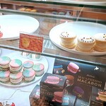 TOKYO MACAPRESSO - 右下の箱は1個入り冷凍バージョンの箱だそうです