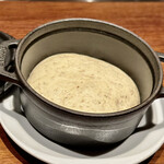 ルポンドシエル - ココットに入った焼く前のパン