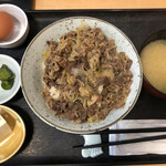 Fukutoku Shokudou - 牛すき丼580円＋生卵70円