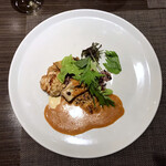 キャトルラパン - 鰆のソテー 白子のムニエル 鮑 ニューバーグソースと白ワインソース