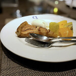 キャトルラパン - りんごのタルト・フルーツ・チーズのアイスクリーム