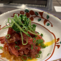 肉屋くだん - 土佐あかうしのユッケ