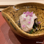 御料理 寺沢 - 菊菜と菊花と香茸と餅海鼠の胡桃和え