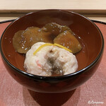 御料理 寺沢 - ずわいがにの蟹真薯と天然滑子茸の椀物