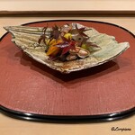 御料理 寺沢 - 茹で落花生､銀杏､ボタン海老の海鼠腸和え､ホロホロ鳥の炭火焼に唐墨､香茸含め煮に本柳葉魚糠漬焼､牡蠣の磯辺和え
