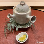 御料理 寺沢 - 煮物代わりの土瓶蒸し