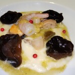 マッシュルーム - 私の前菜② ブレゼした貝類 キクラゲ添え 行者ニンニクソース
