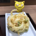 Miyatake Sanuki Udon - 野菜のかき揚げ　190円（税込）