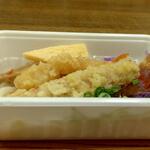 ディオ - 大黒様のうどん弁当 (税抜)184円→129円 ※角度を変えて (2022.12.04)