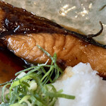海鮮蔵 魚魚魚 - 魚魚魚定食(\2,145)　ブリ照焼き