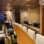 Bistro Bussan Ya Suzuka Ten - 適合單人用餐或約會的舒適吧台座位