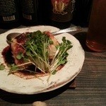 弁慶 - 弁慶とうふ。温豆腐＋焼き鳥タレベース＋唐辛子でしっかり味。