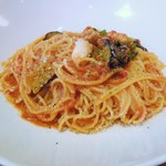 バンビーナ - タコ・ナス・ホウレンソウのトマトソース