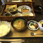 生簀割烹　海幸 - 