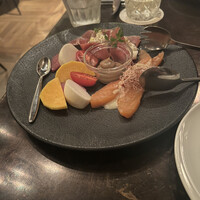 TOKYO Whisky Library - 